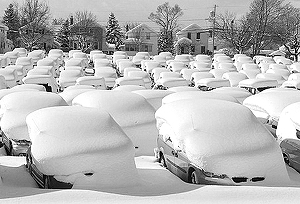 Автомобили под снегом